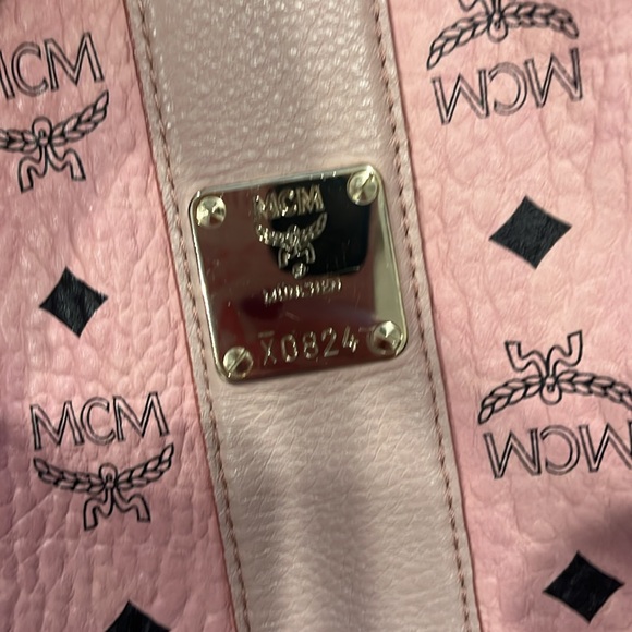 MCM medium visetos bag in soft pink - Picture 4 of 4
